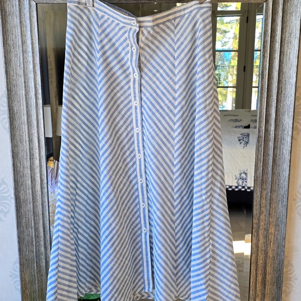 Classic Summer Skirt. 65%Cotton